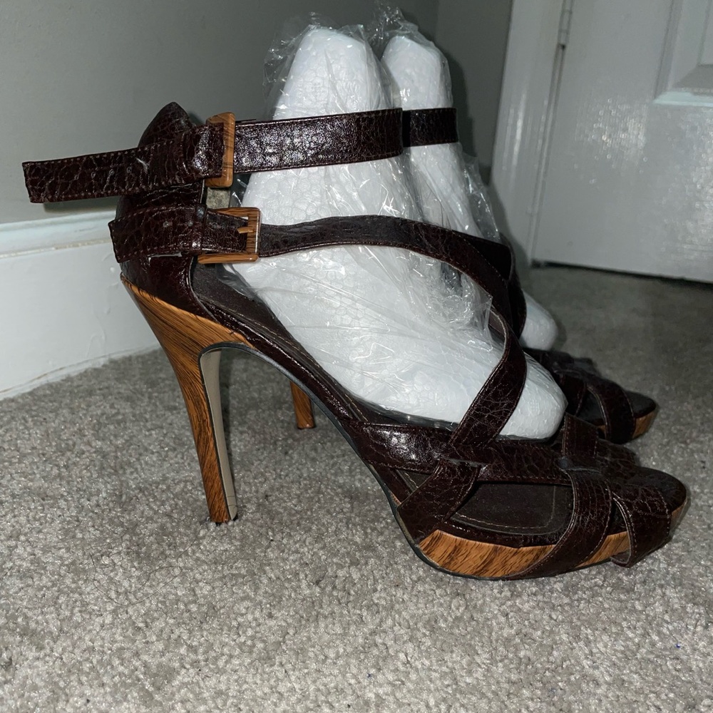 Heels - Picture 3 of 5